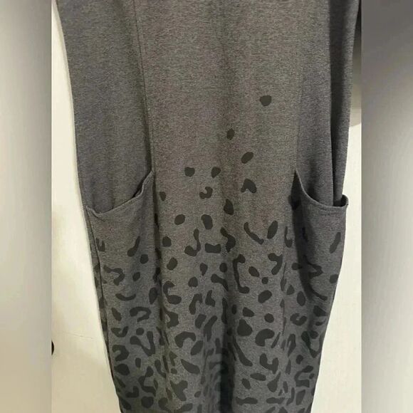 J. McLaughlin Animal Print Dress Gray Size Medium - Picture 3 of 6
